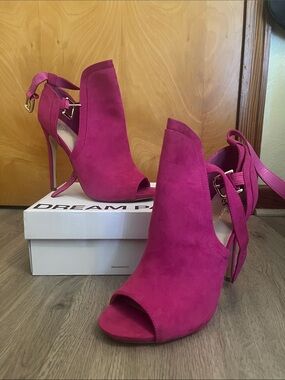 Shoe Dazzle Hot Pink Heels